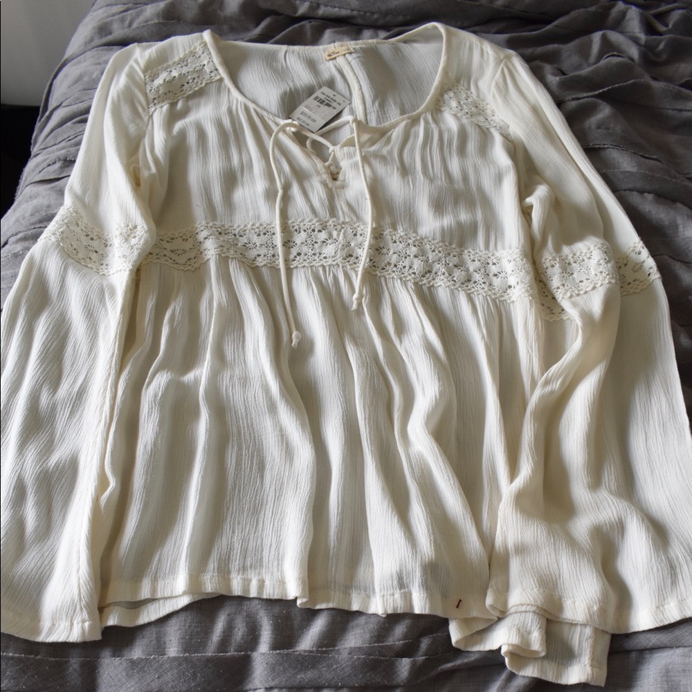 Hollister Peasant top